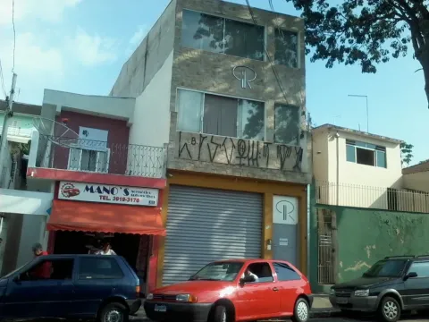 Prédio para vender em Perus