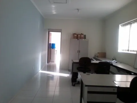Prédio para vender em Perus