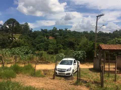 Terreno em Monte Negro