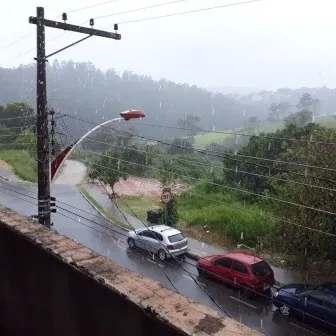 Casa - Laranjeiras, Caieiras