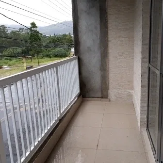 Casa - Laranjeiras, Caieiras