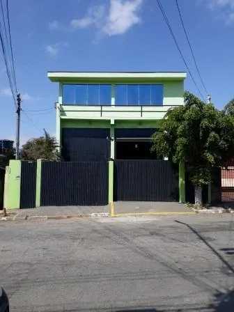 Galpão em Perus