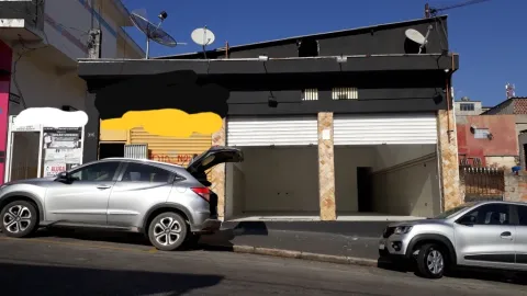 Salão Comercial para vender em Perus