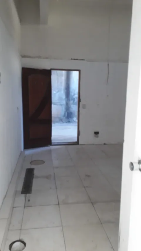 Salão Comercial para vender em Perus