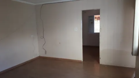 Salão Comercial para vender em Perus