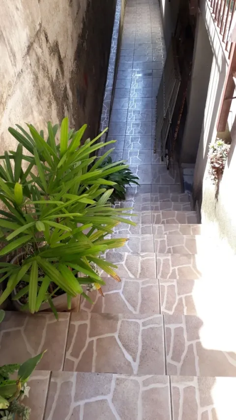Casa - Laranjeiras, Caieiras