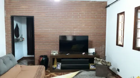 Casa - Laranjeiras, Caieiras