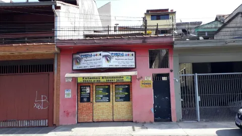 Casa - Laranjeiras, Caieiras