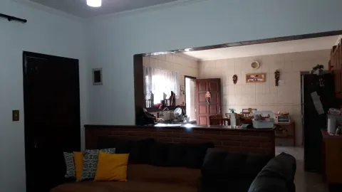 Casa - Laranjeiras, Caieiras