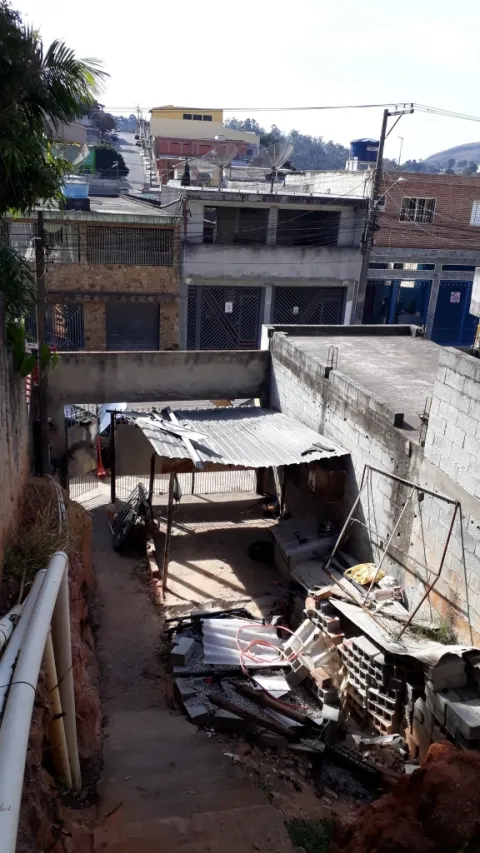 Casa - Laranjeiras, Caieiras