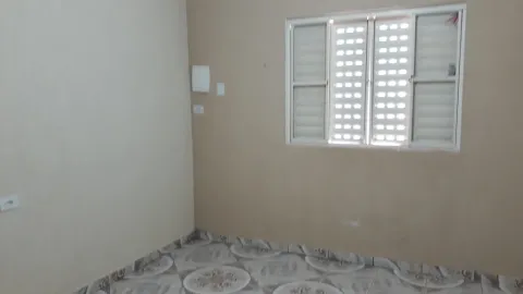 Casa - Laranjeiras, Caieiras