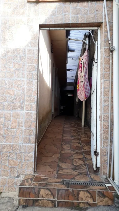 Casa - Laranjeiras, Caieiras
