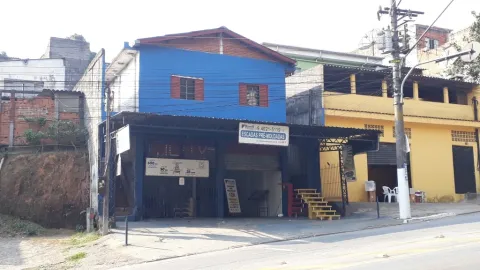 Salão Comercial para vender em Perus