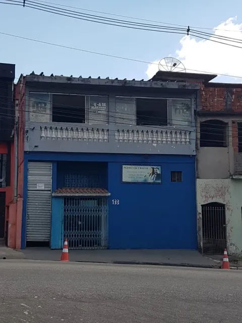 Prédio em Perus