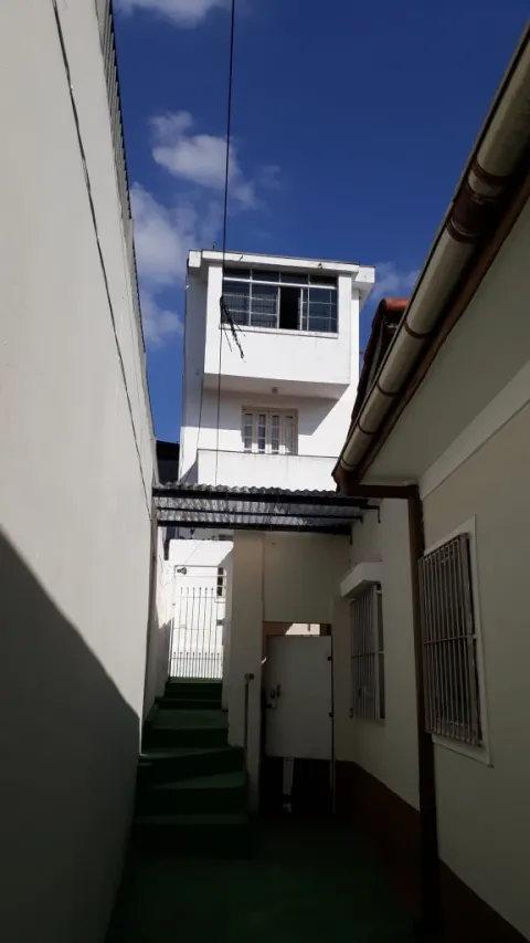 Prédio para vender em Perus