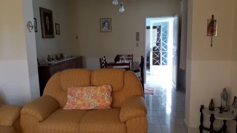 Prédio para vender em Perus