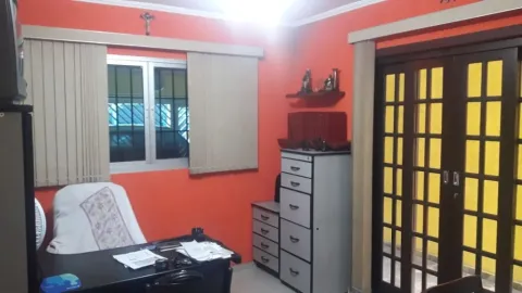 Casa - Laranjeiras, Caieiras