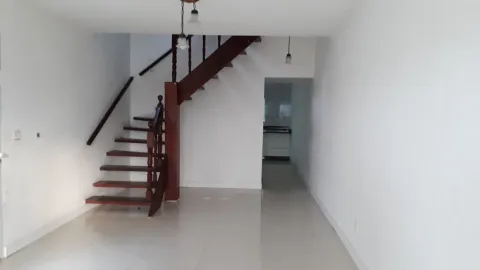 Casa - San Marino - Laranjeiras, Caieiras