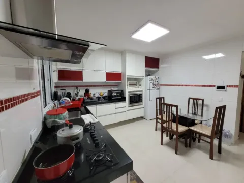 Sobrado para vender em Laranjeiras