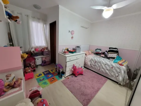 Sobrado para vender em Laranjeiras