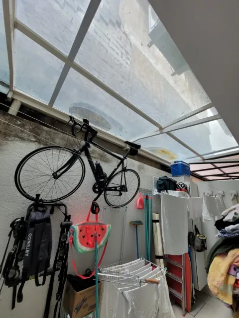 Sobrado para vender em Laranjeiras