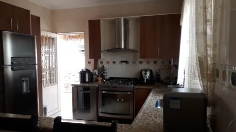 Casa - Nova Caieiras, Caieiras