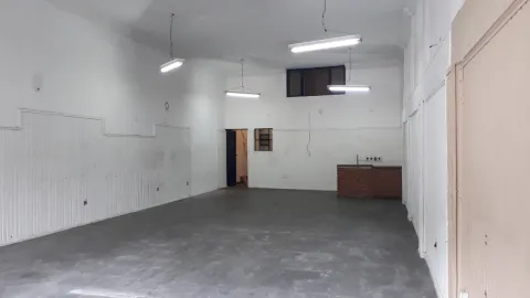 Salão Comercial - Laranjeiras, Caieiras