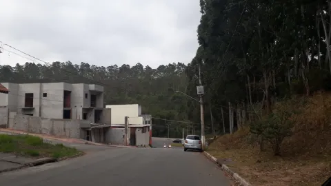 Terreno - Laranjeiras, Caieiras