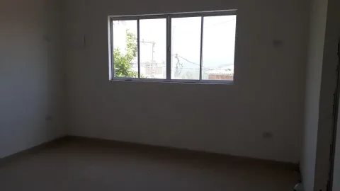 Prédio para vender em Perus