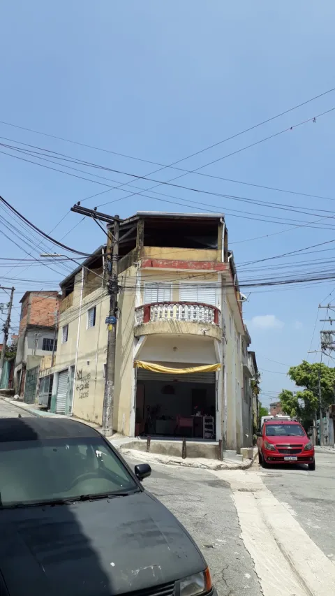 Prédio para vender em Perus