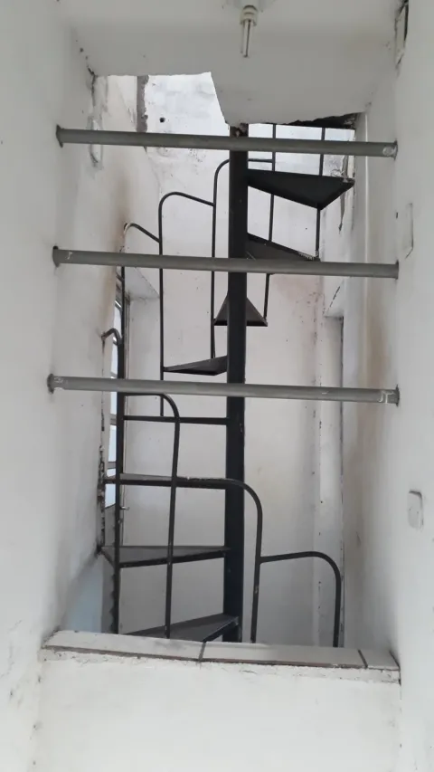 Prédio para vender em Perus