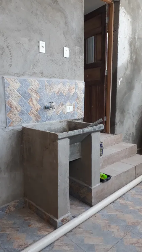 Prédio para vender em Perus