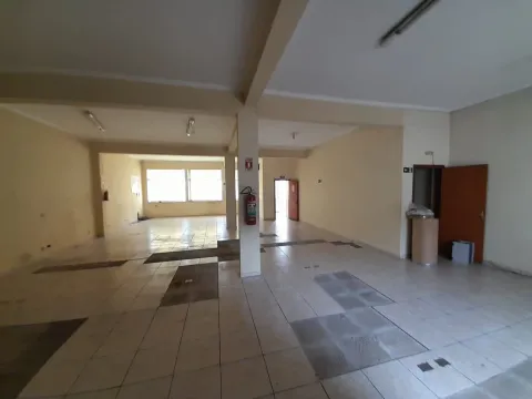 Prédio para vender em Perus
