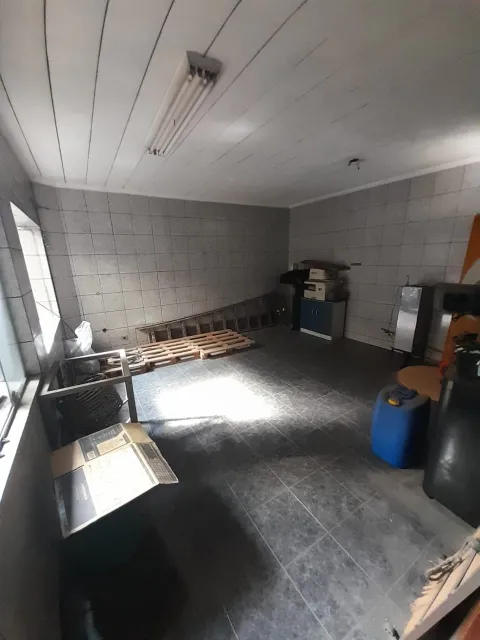Prédio para vender em Perus