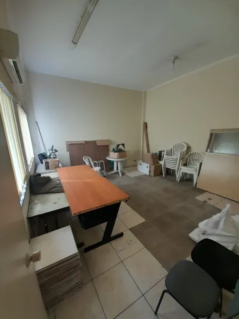 Prédio para vender em Perus