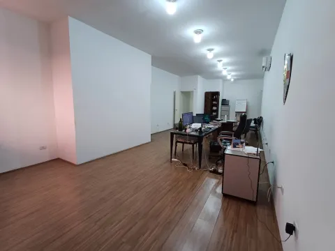 Salão Comercial - Laranjeiras, Caieiras