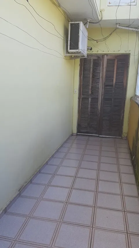 Prédio para vender em Laranjeiras