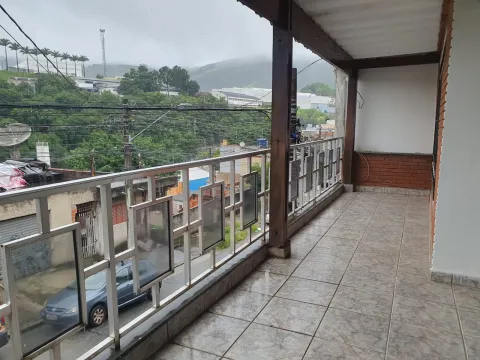 Casa - Laranjeiras, Caieiras
