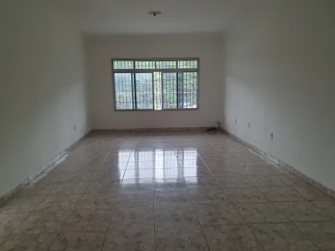 Casa - Laranjeiras, Caieiras