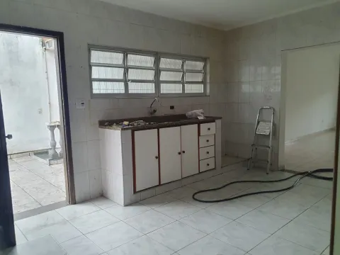 Casa - Laranjeiras, Caieiras