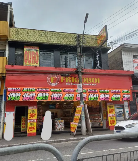Prédio em Perus
