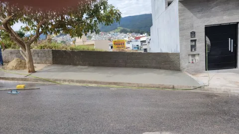 Terreno em Laranjeiras