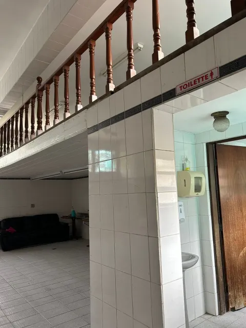 Prédio para vender em Perus