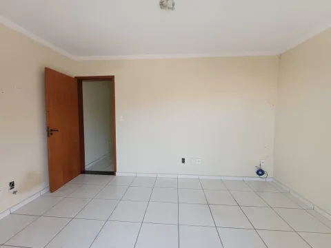 Casa - Vila Galvão, Jundiaí