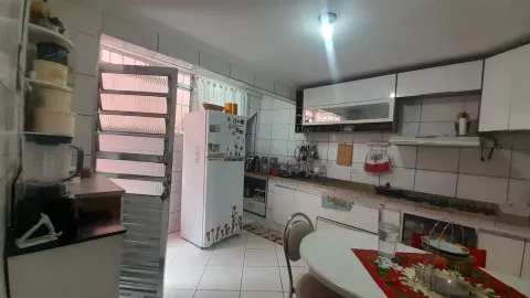 Sobrado - R. Ernesto Botoni, 1088 - Jd. Adelfiore, São Paulo