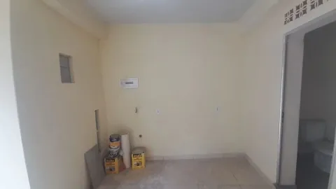 Salão Comercial para alugar em Vila Fanton