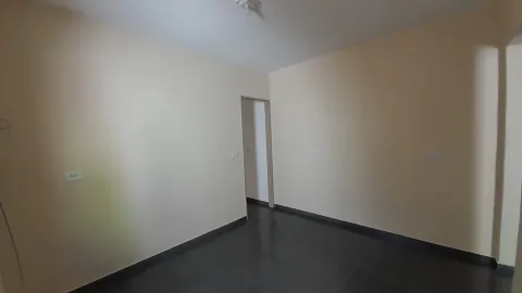 Casa - Laranjeiras, Caieiras