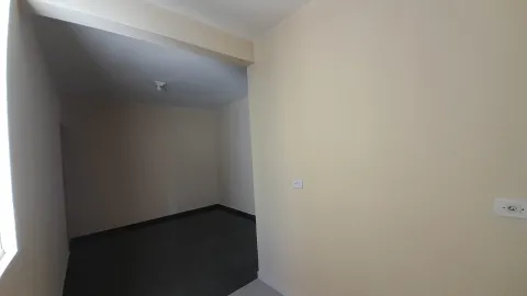 Casa - Laranjeiras, Caieiras