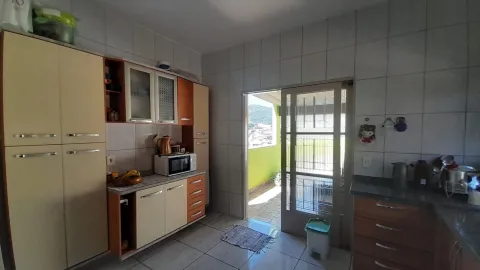 Casa Laranjeiras / Caieiras - Laranjeiras, Caieiras