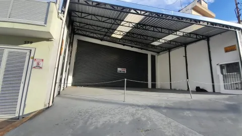 Salão Comercial em Perus
